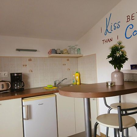 Apartment Danijela Traù Esterno foto