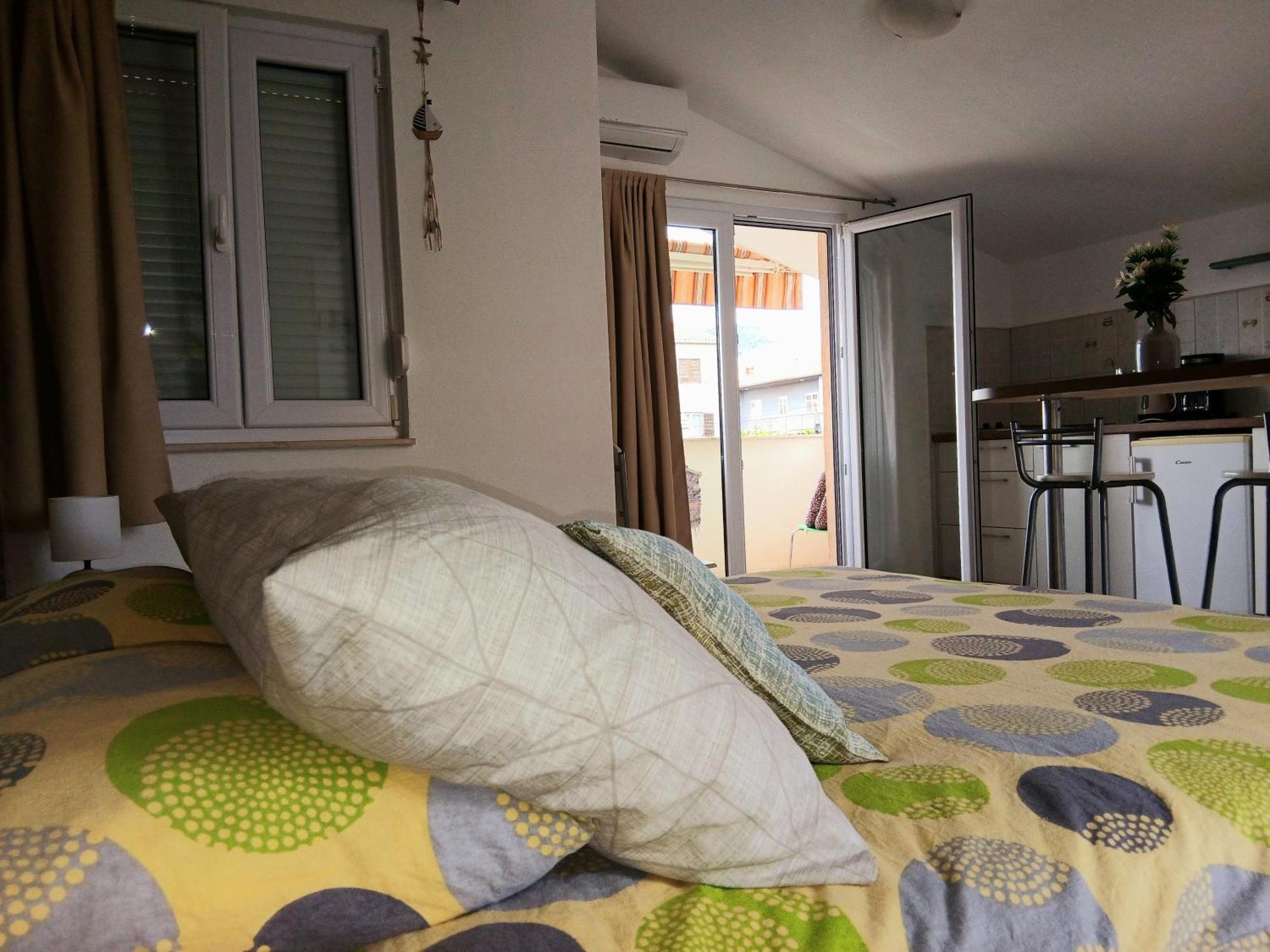 Apartment Danijela Traù Esterno foto
