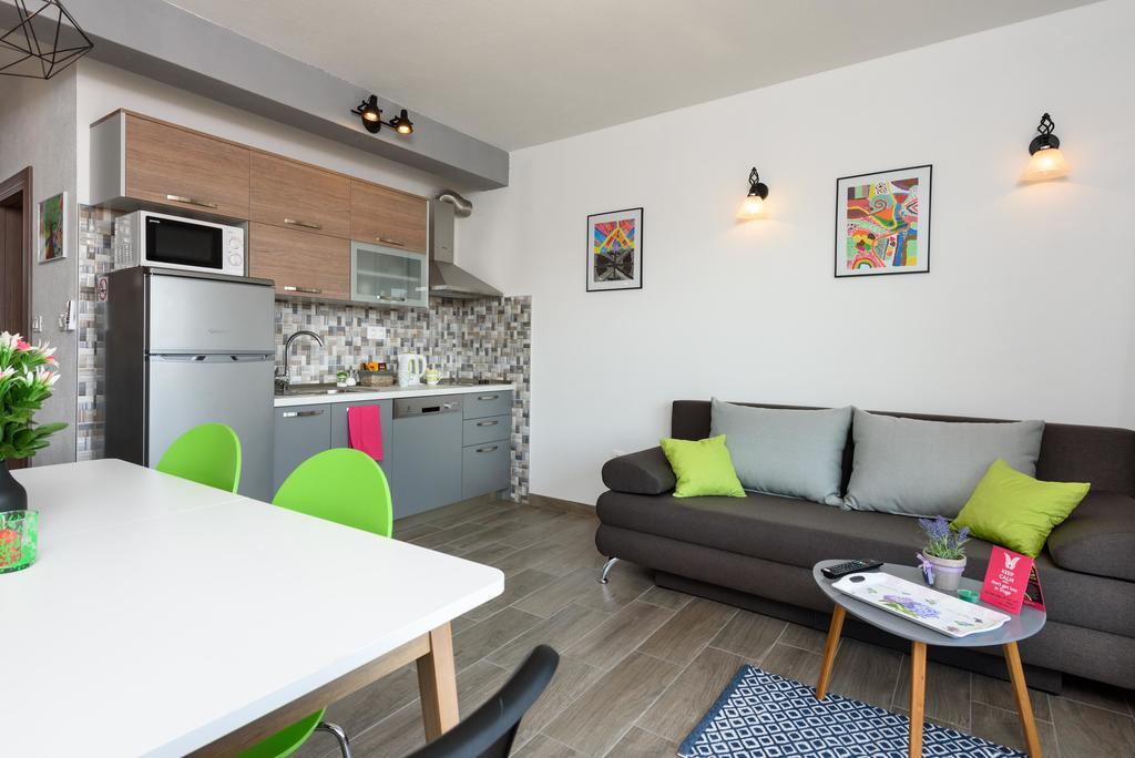 Apartment Danijela Traù Esterno foto