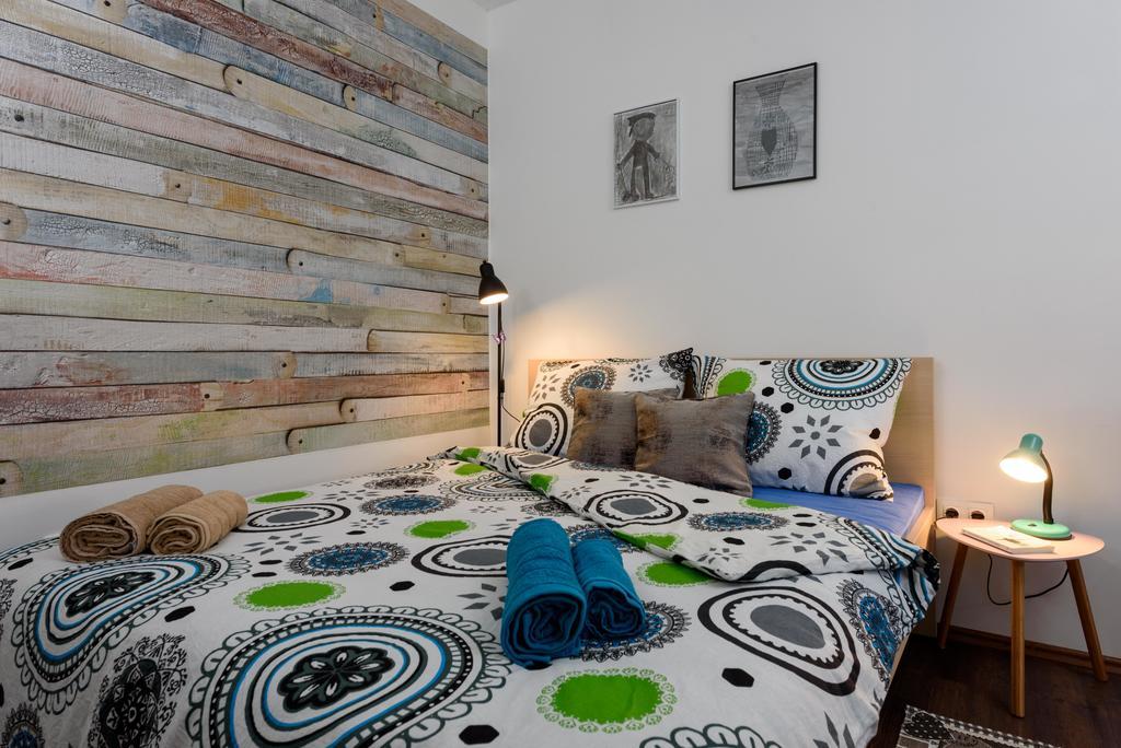 Apartment Danijela Traù Esterno foto